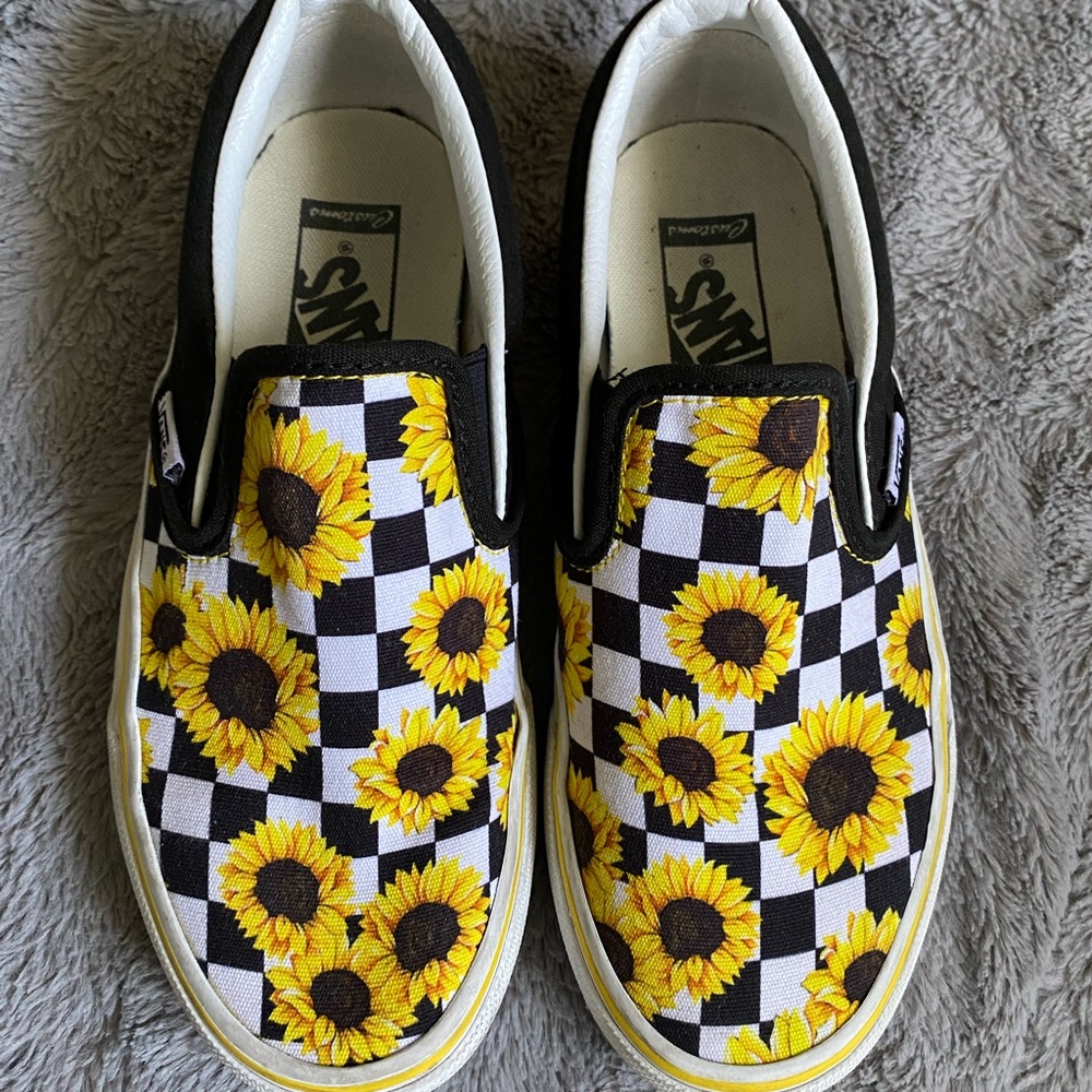 Sunflower checkered slip on vans size 6